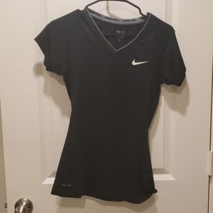 Black Nike pro dri-fit shirt size Small